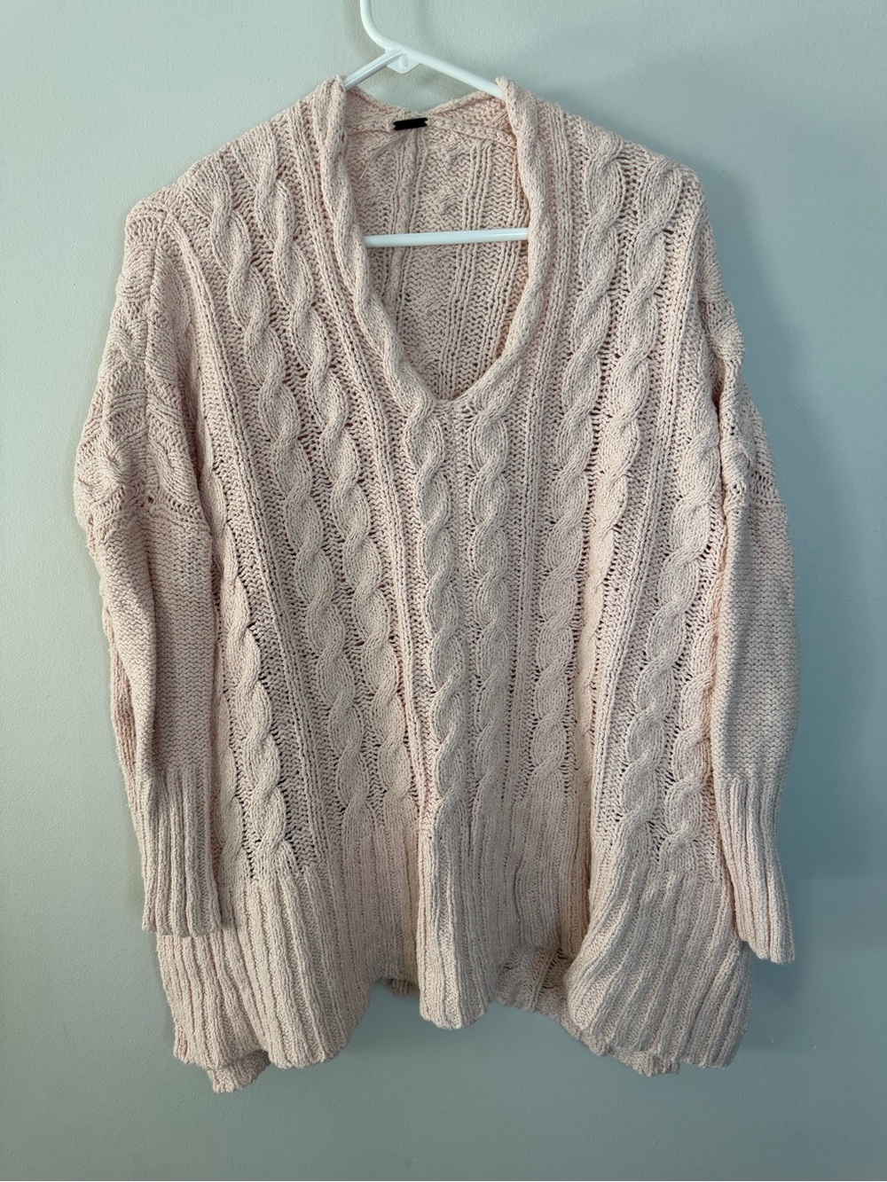 Free People Easy Cable V-Neck Pullover Sweater in Light Pink Blush Size S - Picture 2 of 6